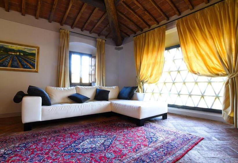 ویلای 4 خوابه, Palagina La Dimora