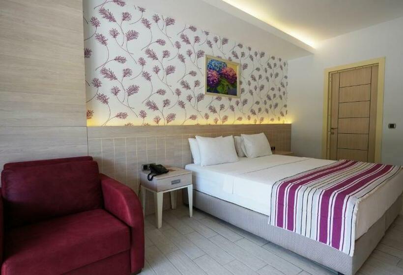 Quarto Estandar Vista Piscina, Duja Bodrum