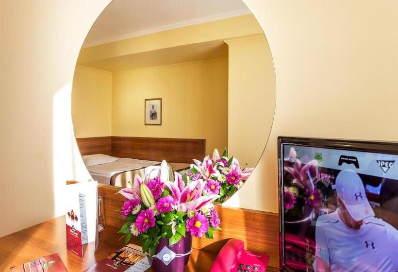 Номер Стандарт Вид на Море, Saint George Hotel & Medical Spa