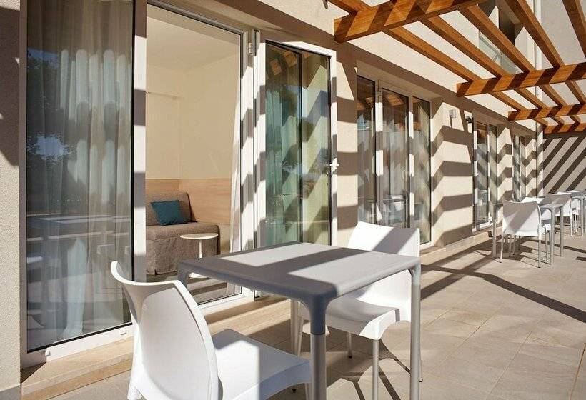 اتاق خانوادگی, Park Plaza Belvedere Medulin