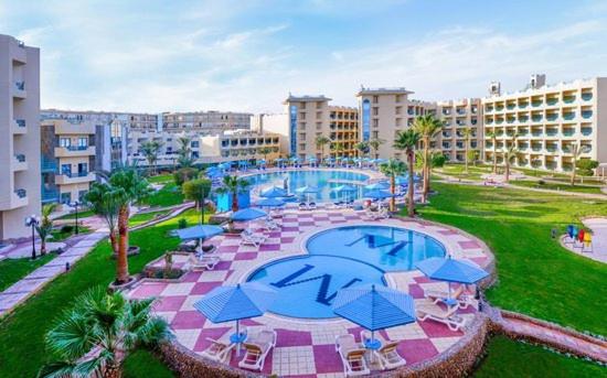 Camera Standard Vista Piscina, Moreno Horizon Spa and Resort