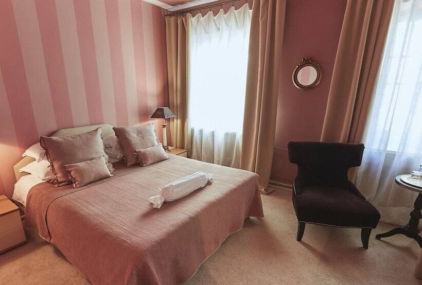 اتاق استاندارد, Vozdvyzhensky Boutique