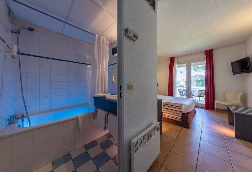 اتاق استاندارد سه نفره, Artemia Hôtel