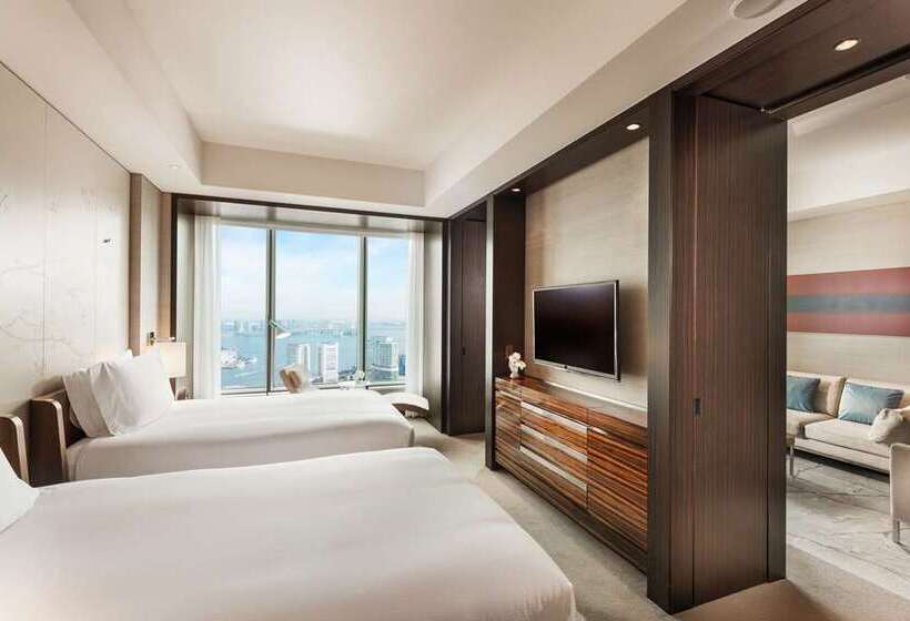 سوئیت با چشم‌انداز, Conrad Tokyo