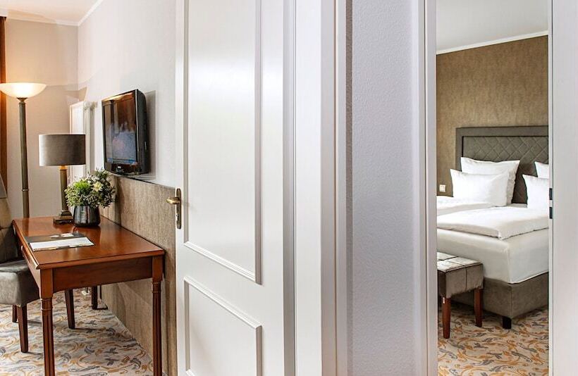 디럭스 주니어 스위트, Victor S Residenz Hotel Berlin Mitte