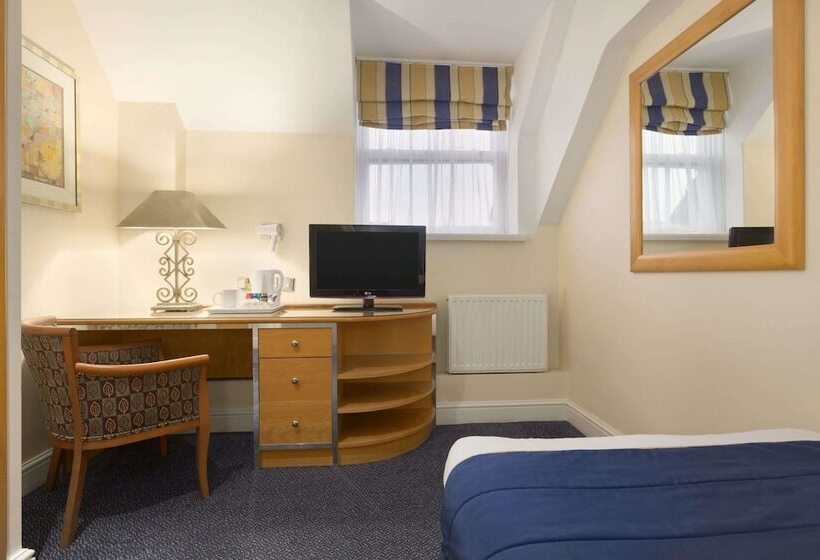 اتاق استاندارد, Ramada By Wyndham Crawley Gatwick