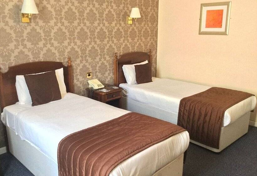 اتاق استاندارد, Ramada By Wyndham Crawley Gatwick