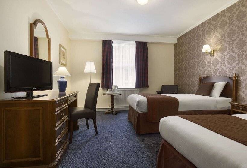 اتاق استاندارد, Ramada By Wyndham Crawley Gatwick