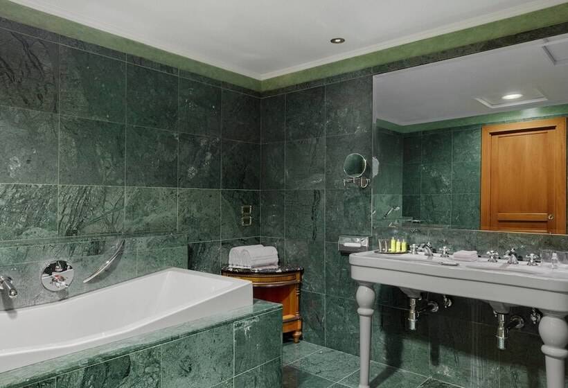 סוויטה נשיאותית, Rome Marriott Park
