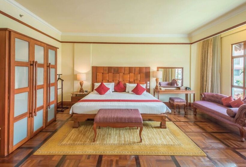 Люкс Клуб, Sokha Angkor Resort