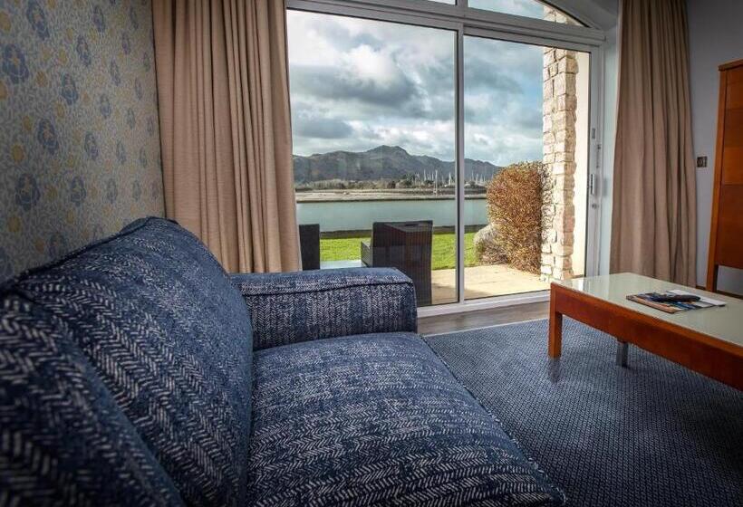 سوییت با چشم‌انداز دریا, The Quay Hotel And Spa