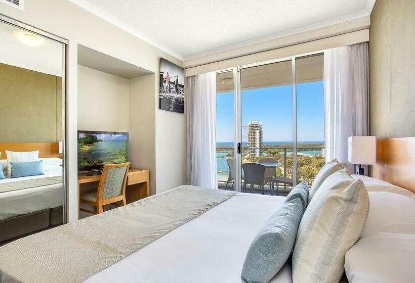 Апартаменты 1 Спальня, Mantra Twin Towns