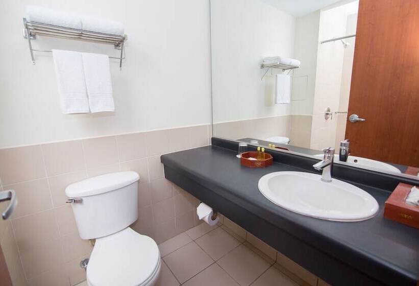 سوییت, Comfort Inn Real La Union