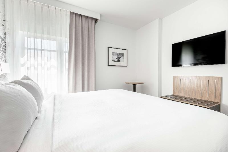 اتاق استاندارد با تخت بزرگ, Doubletree By Hilton Quebec Resort