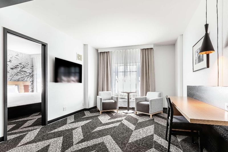 سوئیت با تخت بزرگ, Doubletree By Hilton Quebec Resort