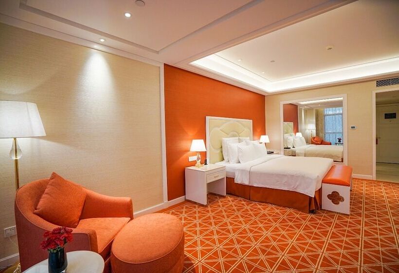 استودیو کلوب, Wyndham Grand Plaza Royale Ningbo