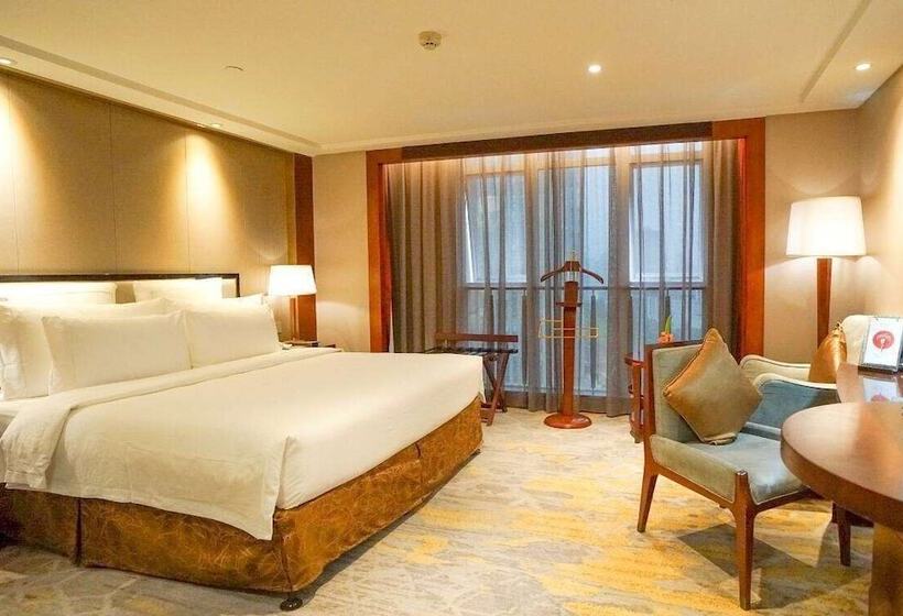 جناح سوبيريور, Wyndham Grand Plaza Royale Ningbo