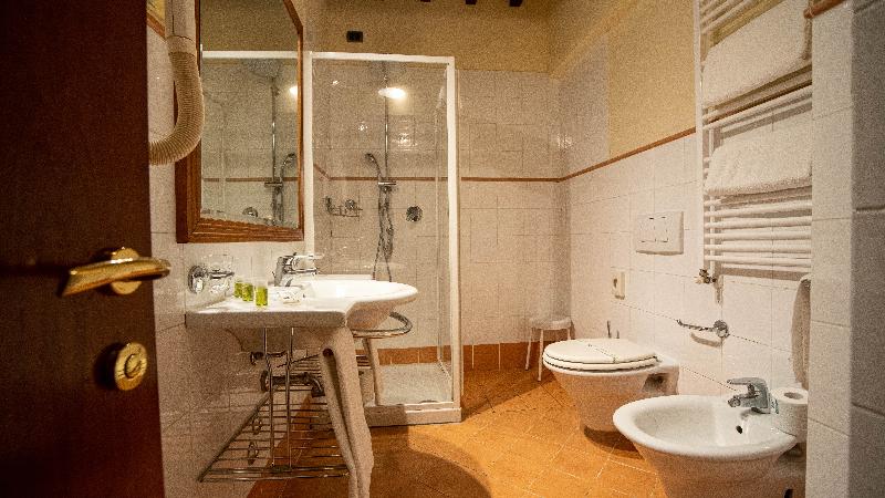 اتاق لوکس سه تخته, Relais La Corte Di Bettona