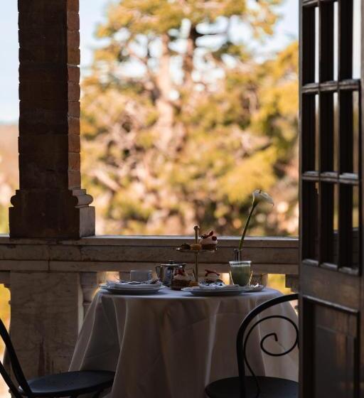 سوییت جونیور با بالکن, Villa La Bollina
