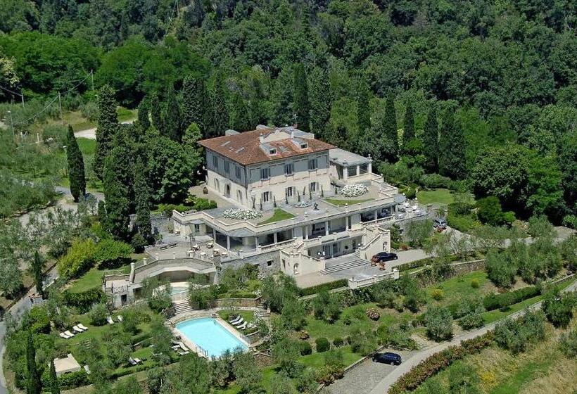 سوییت جونیور, Villa La Borghetta Spa Resort