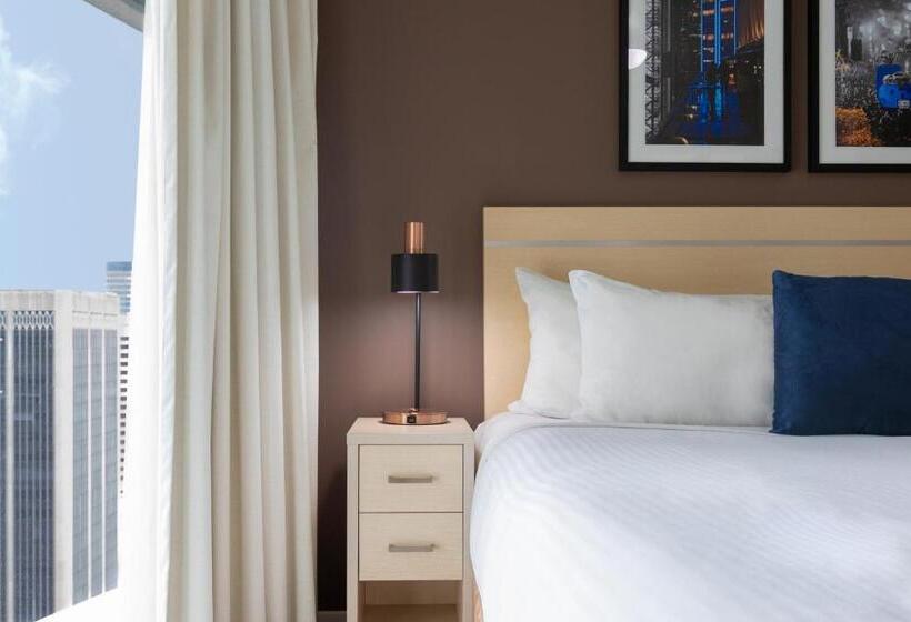 1 Bedroom Apartment River View, Oaks Brisbane On Felix Suites
