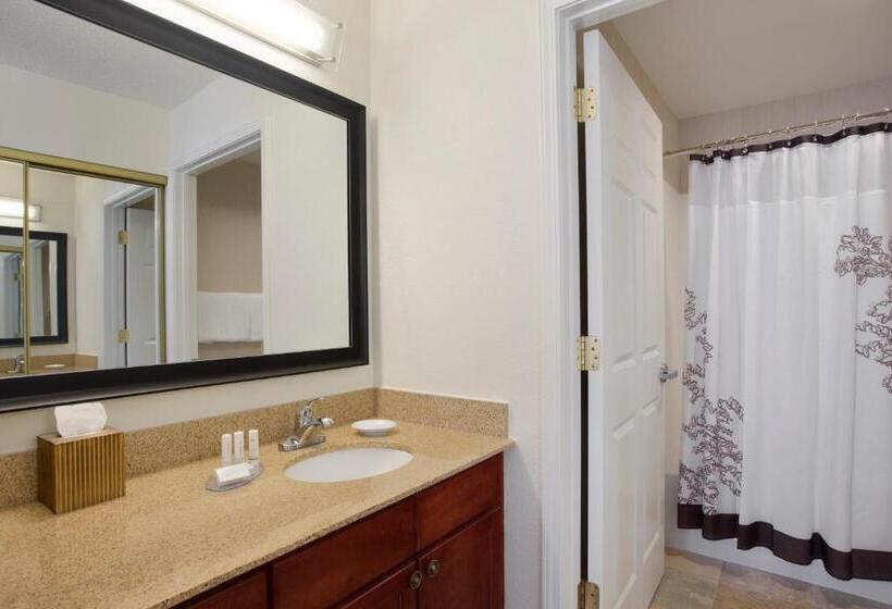 جناح سرير كينج, Residence Inn Joplin