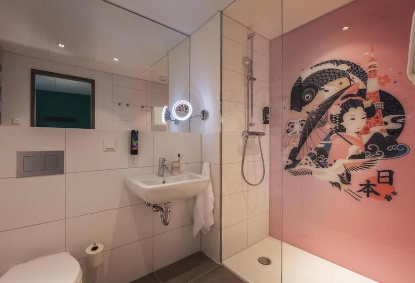 Номер Стандарт, Holiday Inn   The Niu Tab Dusseldorf Main Station, An Ihg