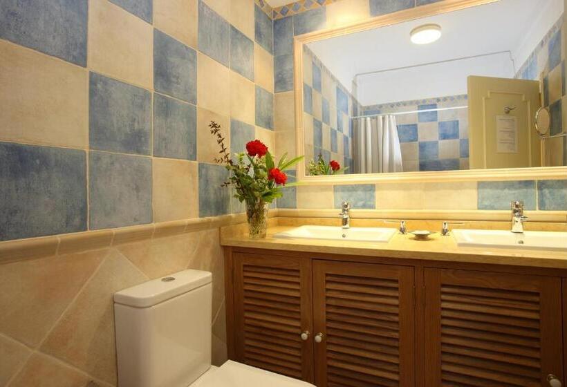 주니어 스위트, Canico Bay Apartments