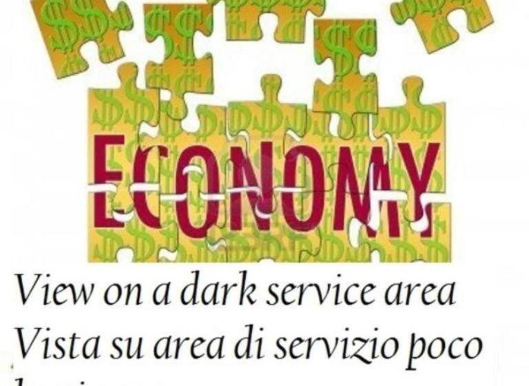 Economy Room, Piazza Bellini & Apartments