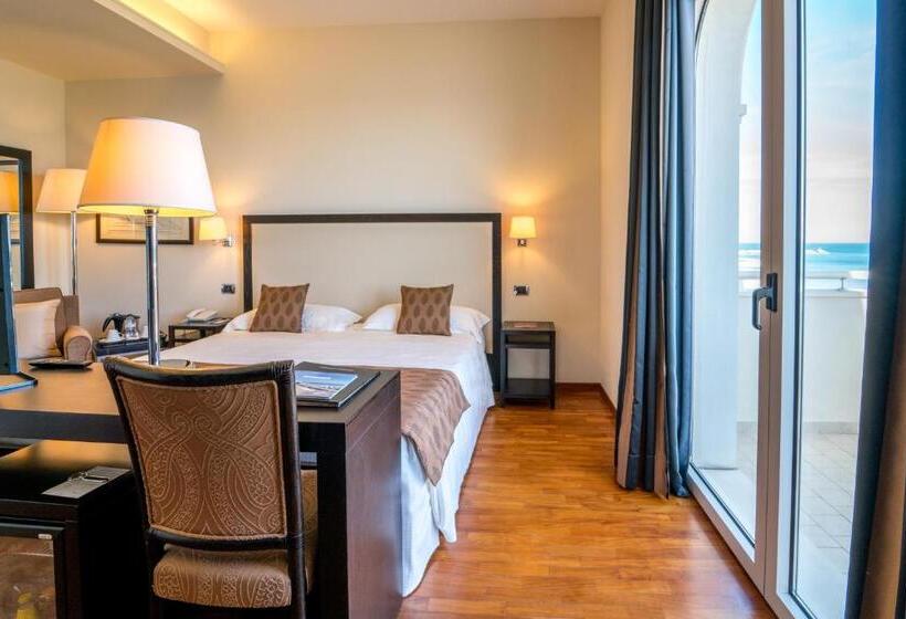 اتاق پرستیژ با چشم‌انداز دریا, Terrazza Marconi Hotel&spamarine
