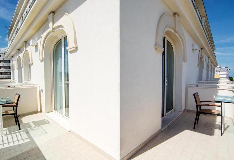 اتاق استاندارد با چشم‌انداز دریا, Terrazza Marconi Hotel&spamarine
