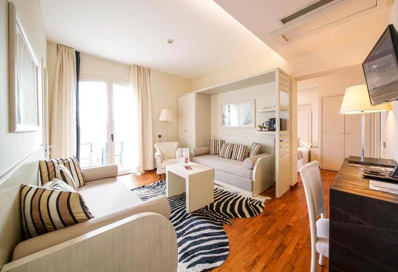 سوییت با چشم‌انداز دریا, Terrazza Marconi Hotel&spamarine