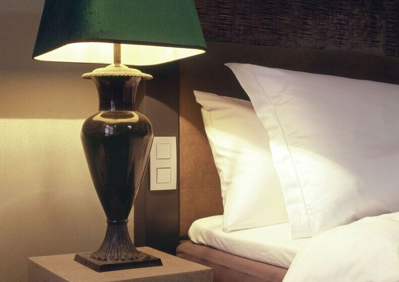اتاق لوکس, The Dominican, Brussels, A Member Of Design Hotels