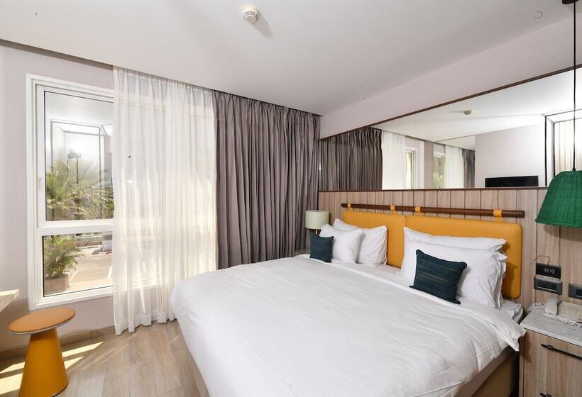 סוויטה משפחתית, Royal Garden By Isrotel Collection