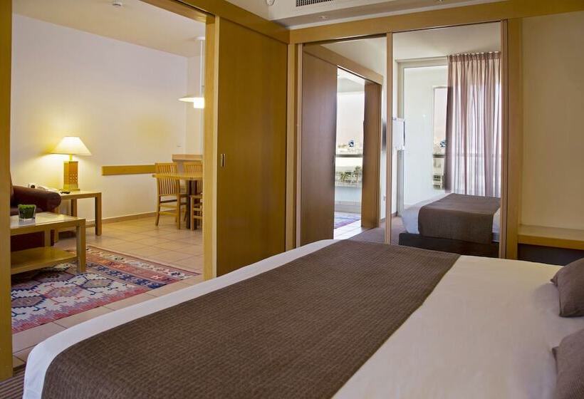 סוויטה נוף לגינה, Royal Garden By Isrotel Collection