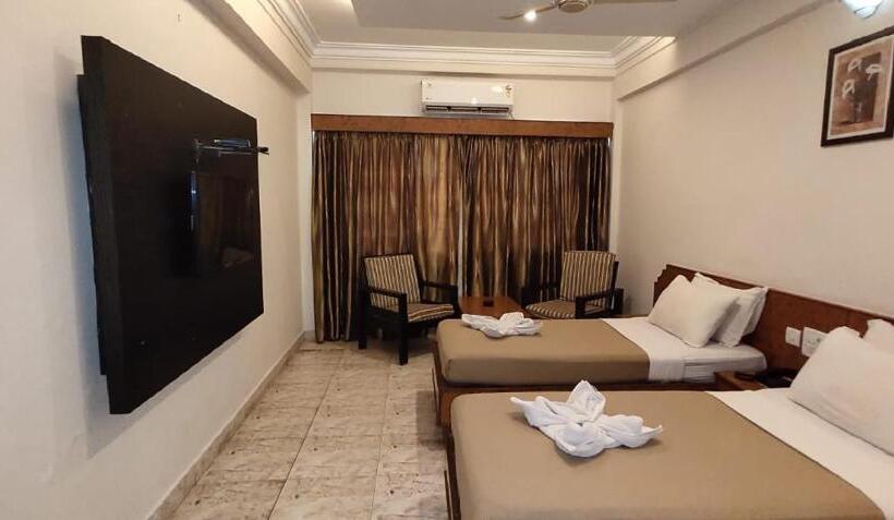 豪华房间, Sriram Residency