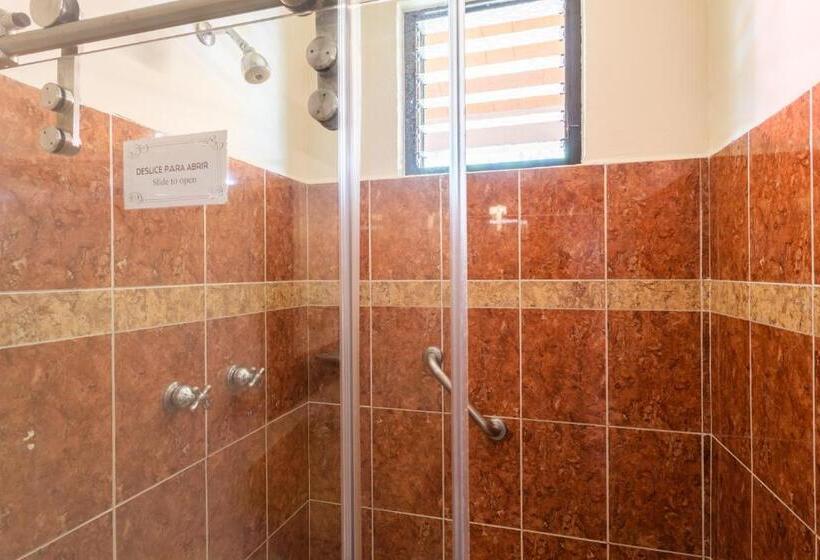اتاق استاندارد با 2 تخت دوبل, Angel Inn
