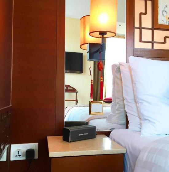 اتاق لوکس سه تخته, Lan Kwai Fong Hotel   Kau U Fong
