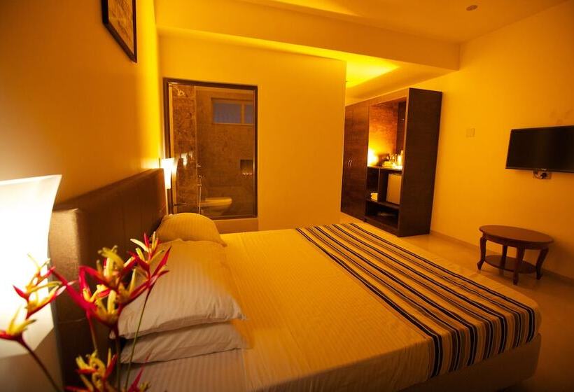 اتاق لوکس با چشم‌انداز دریا, Longuinhos Beach Resort