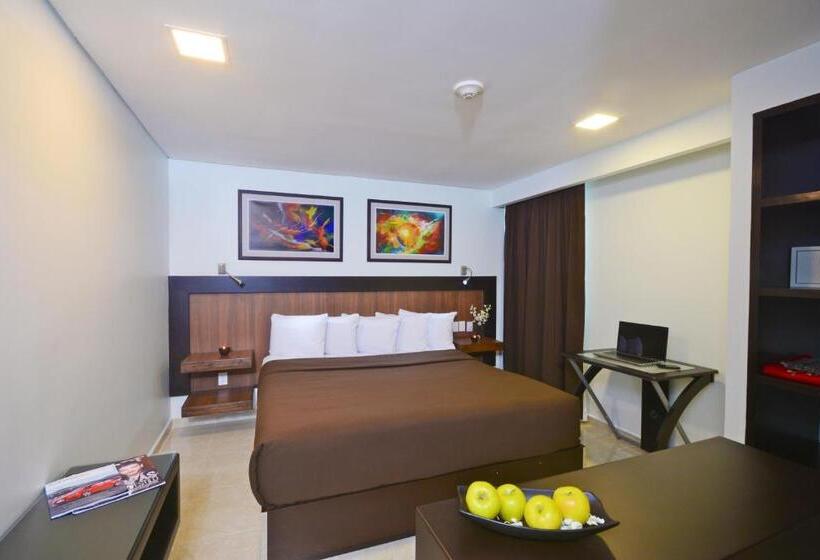 キングサイズベッドのデラックスルーム, Hotel & Suites PF