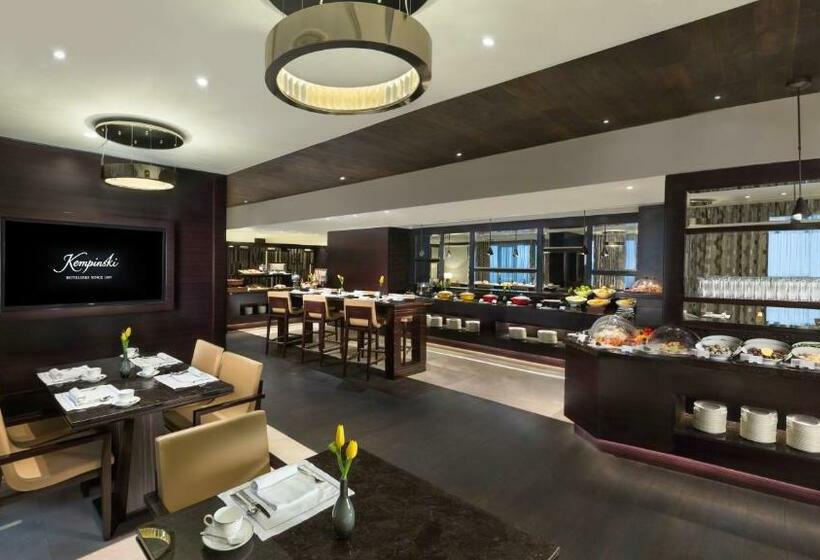 Номер Executive, Kempinski Hotel Mall Of The Emirates, Dubai