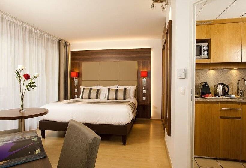 Студия Стандарт, Residhome Paris Massy