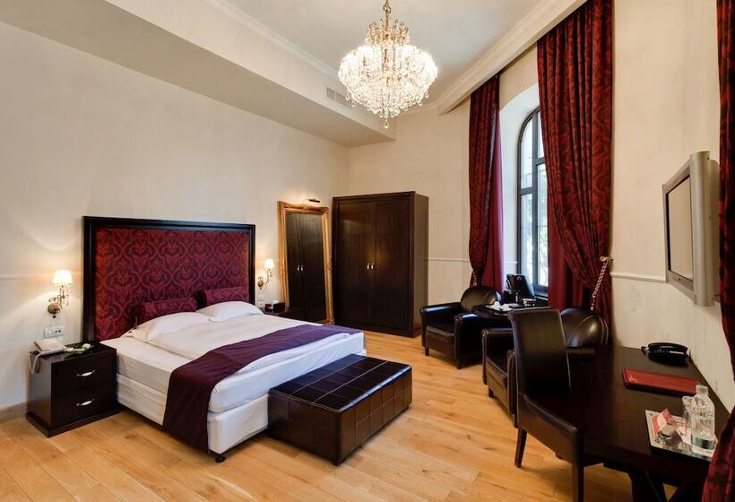 اتاق اجرایی, Moxa Bucharest Boutique