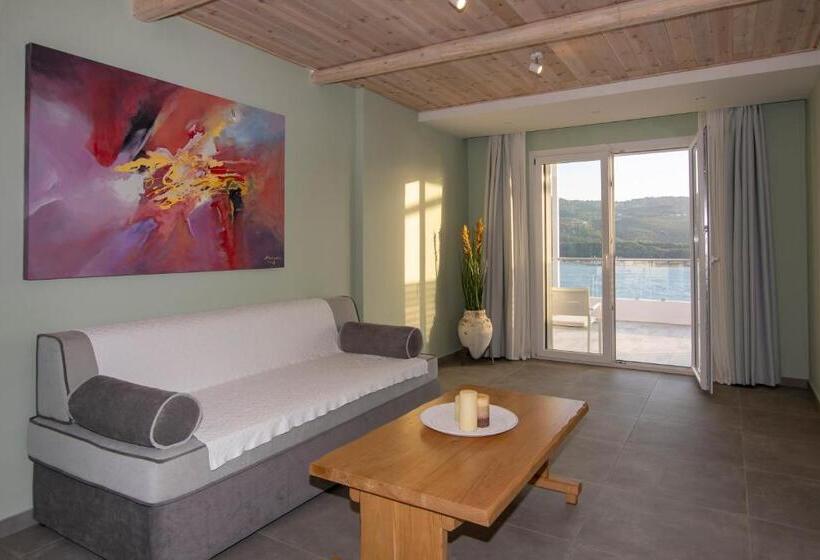 سوییت لوکس, Anthemis Hotel Apartments
