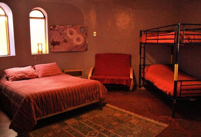 اتاق خانوادگی, El Jardín Secreto Pisco Elqui