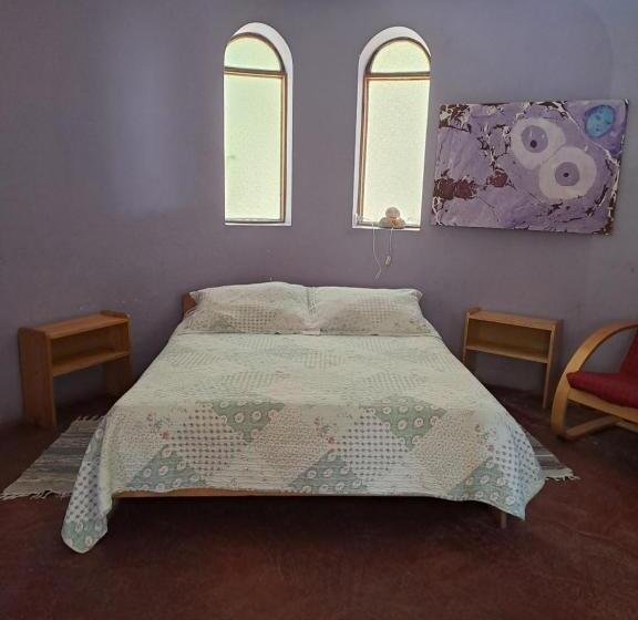اتاق خانوادگی, El Jardín Secreto Pisco Elqui