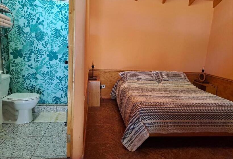 اتاق استاندارد سه تخته با چشم‌انداز استخر, El Jardín Secreto Pisco Elqui