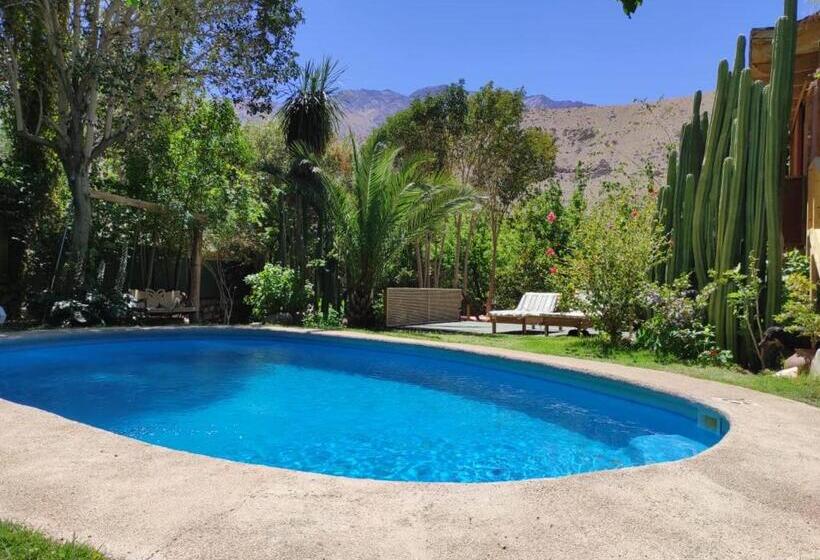 اتاق لوکس, El Jardín Secreto Pisco Elqui