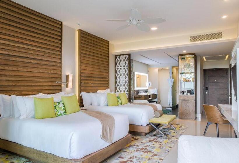 Junior Suite Queen Bed, Garza Blanca Resort & Spa Cancun
