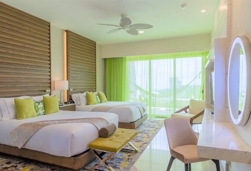 Junior Suite Queen Bed, Garza Blanca Resort & Spa Cancun